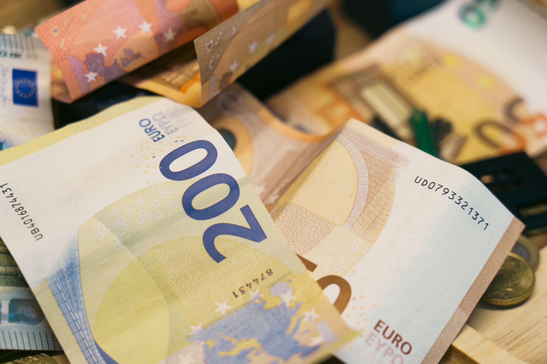 Digital Euro Plan Clears Parliamentary Hurdle as ECB Models Potential Deposit Outflows