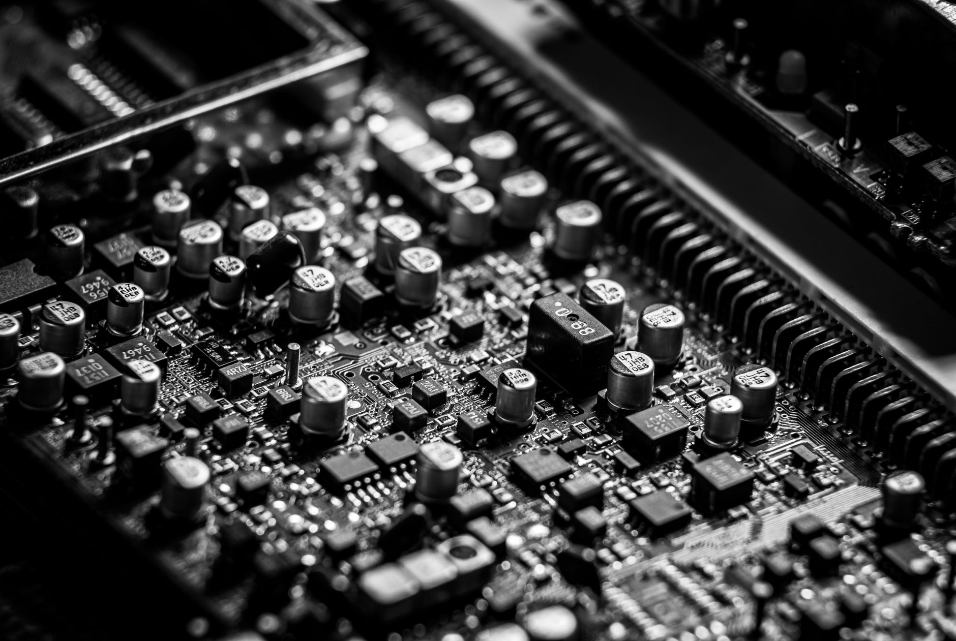 Apple Seeks U.S. Clearance to Buy Memory Chips From China’s CXMT