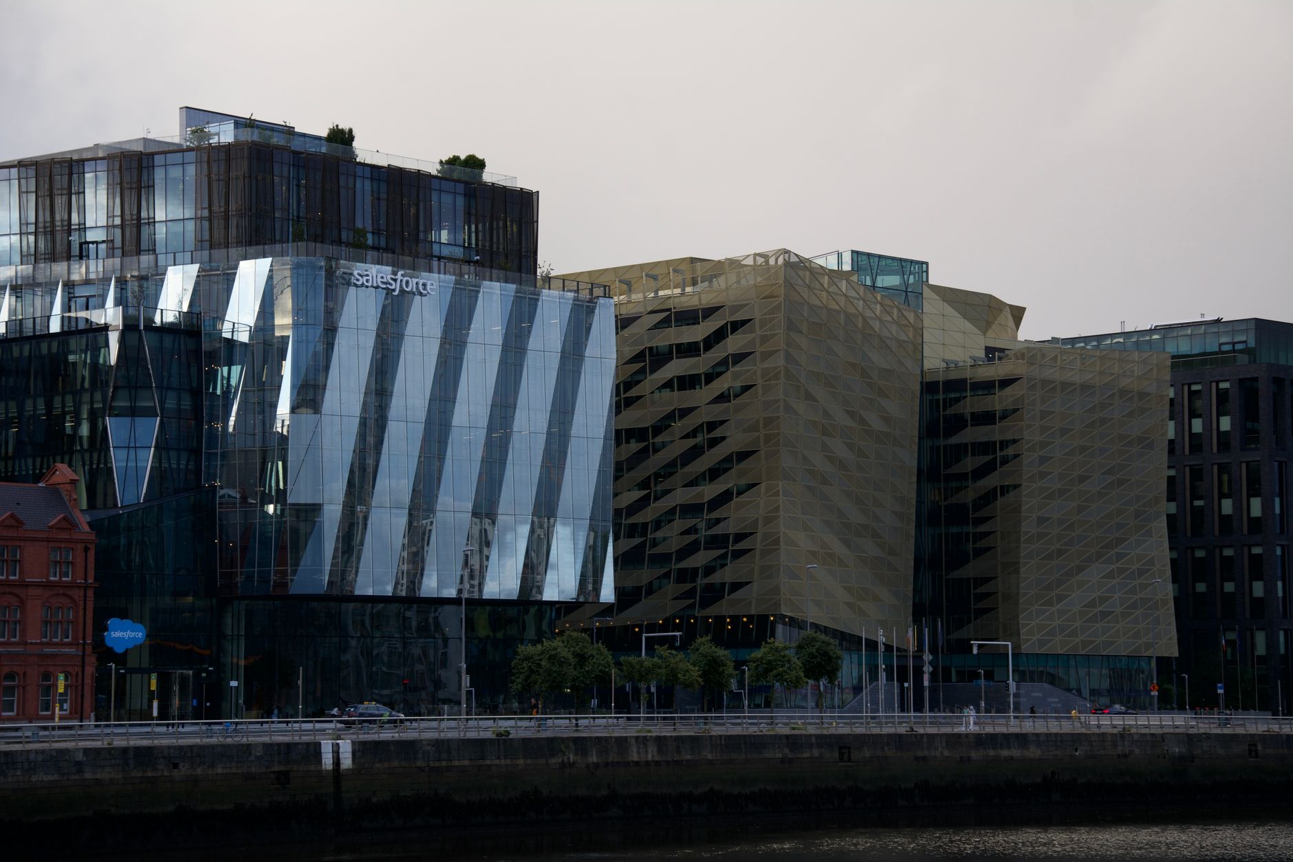 BlackRock Assets Reach $15.3 Trillion After $192 Billion of Quarterly Inflows