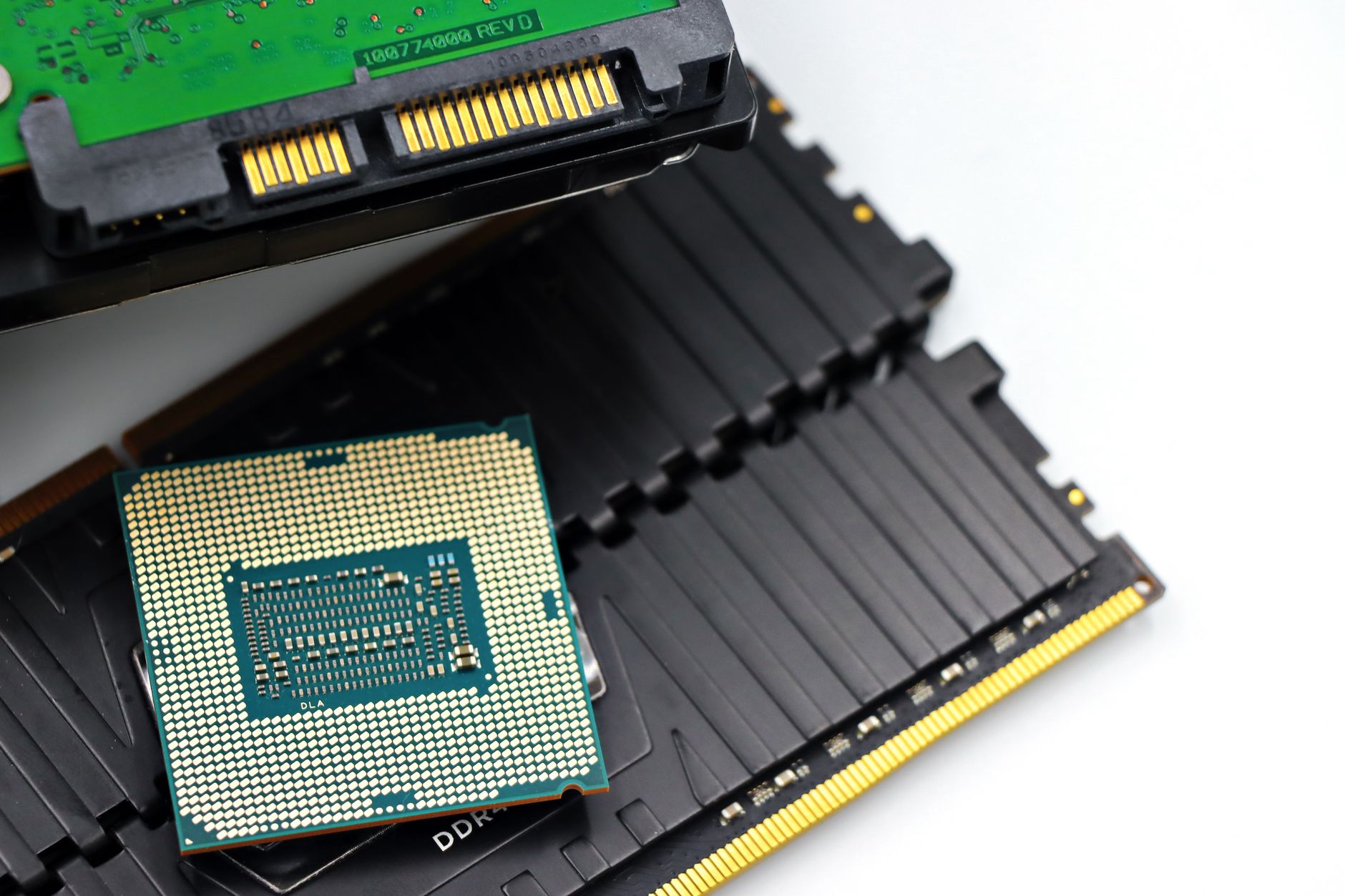 XFUNDS Debuts Memory-Chip ETF DRMY With Weekly Options Income Strategy