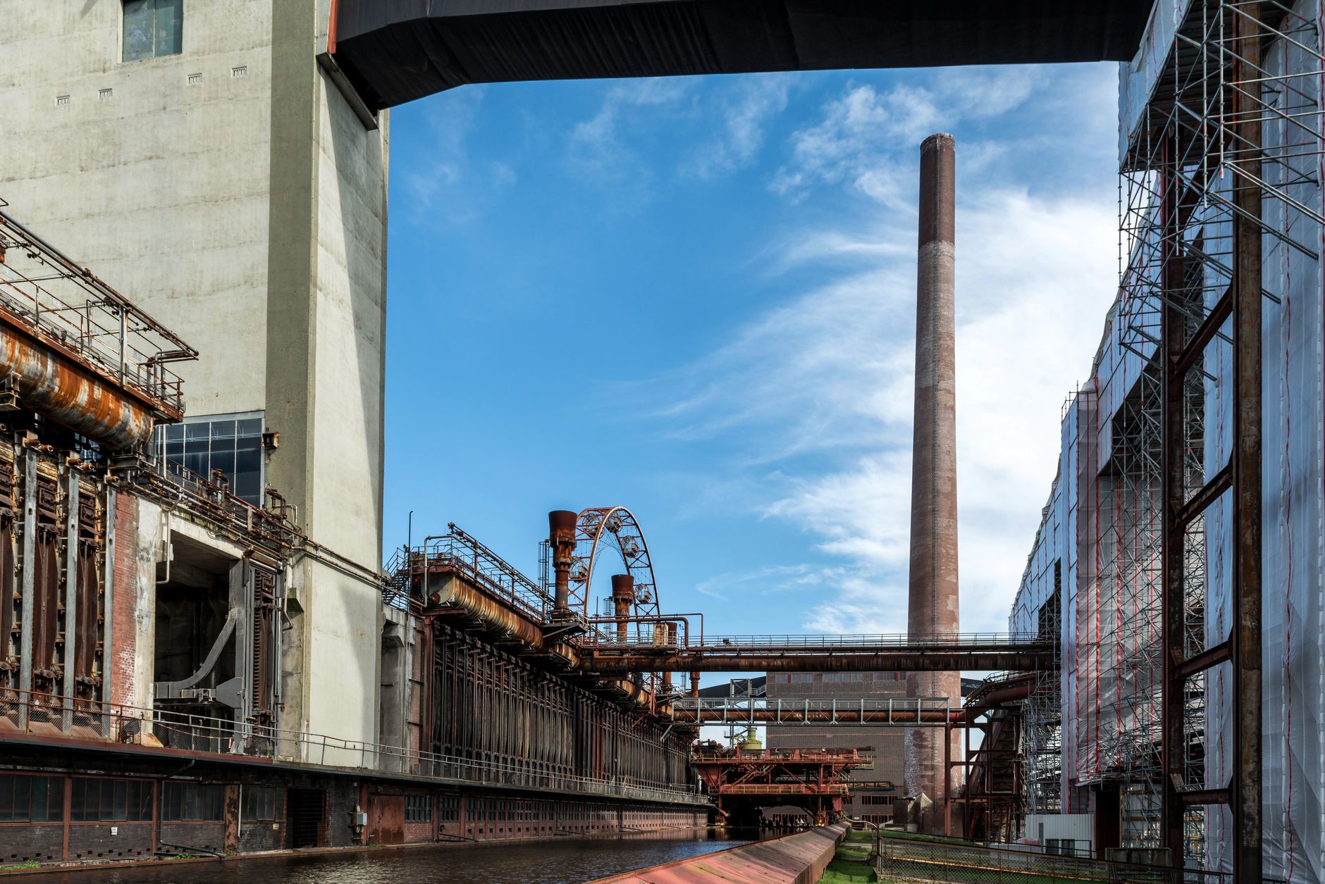 UK Nationalizes British Steel to Safeguard Domestic Production and Jobs