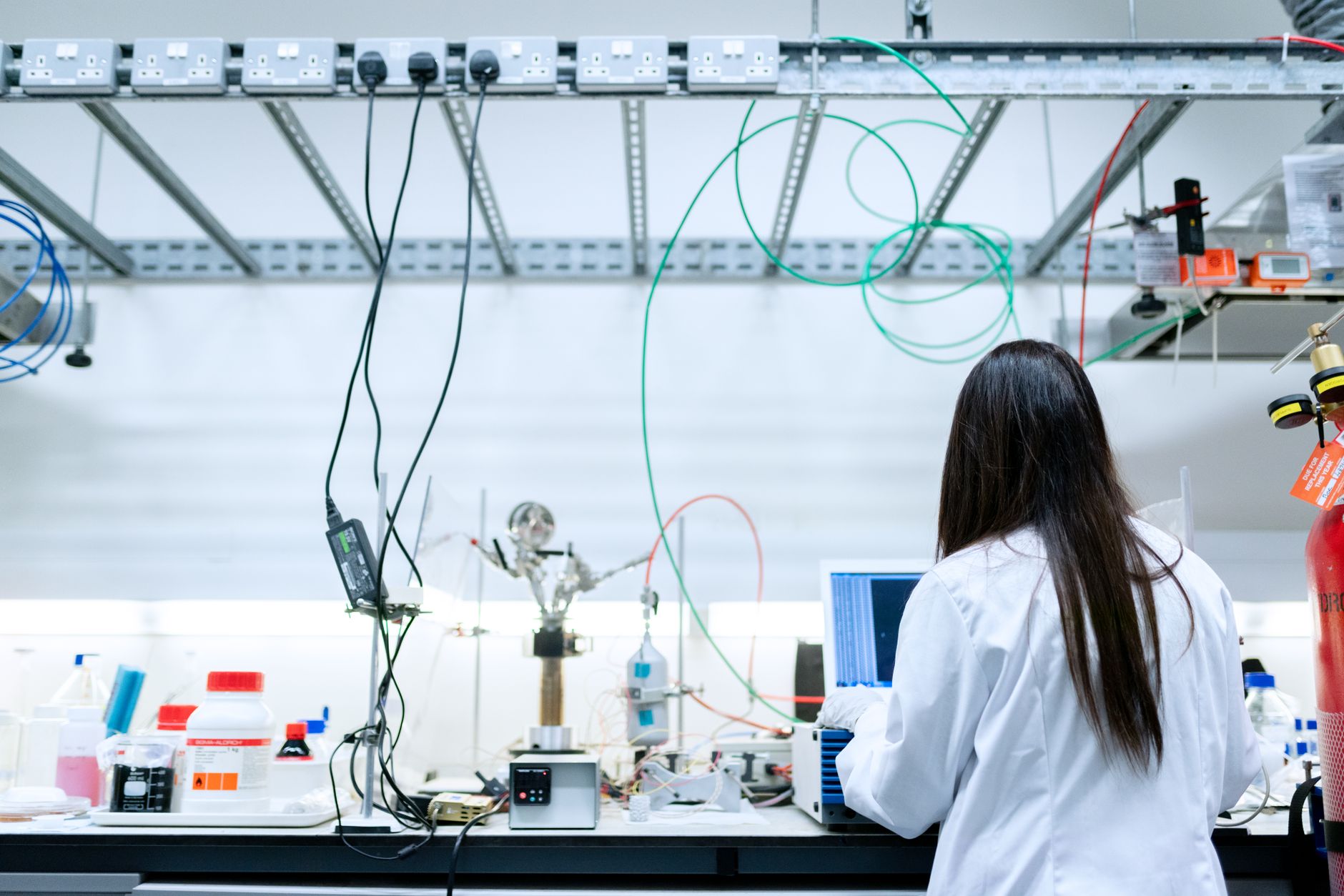 Rigetti’s Quantum-System Sales Climb as a Potential $100 Million U.S. Funding Deal Emerges