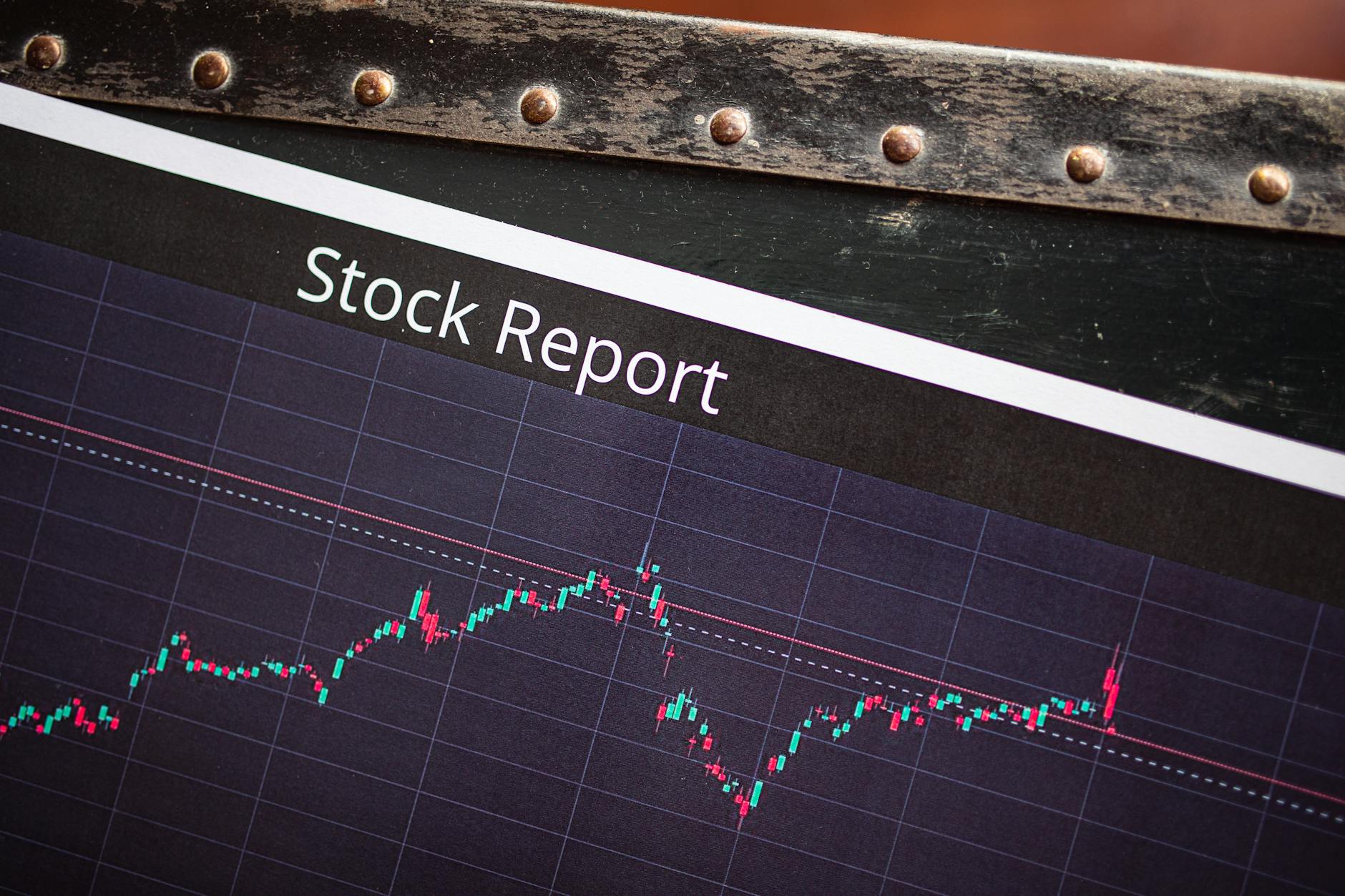 Analysts review Alphabet earnings data as investors assess Google advertising growth and AI spending plans.