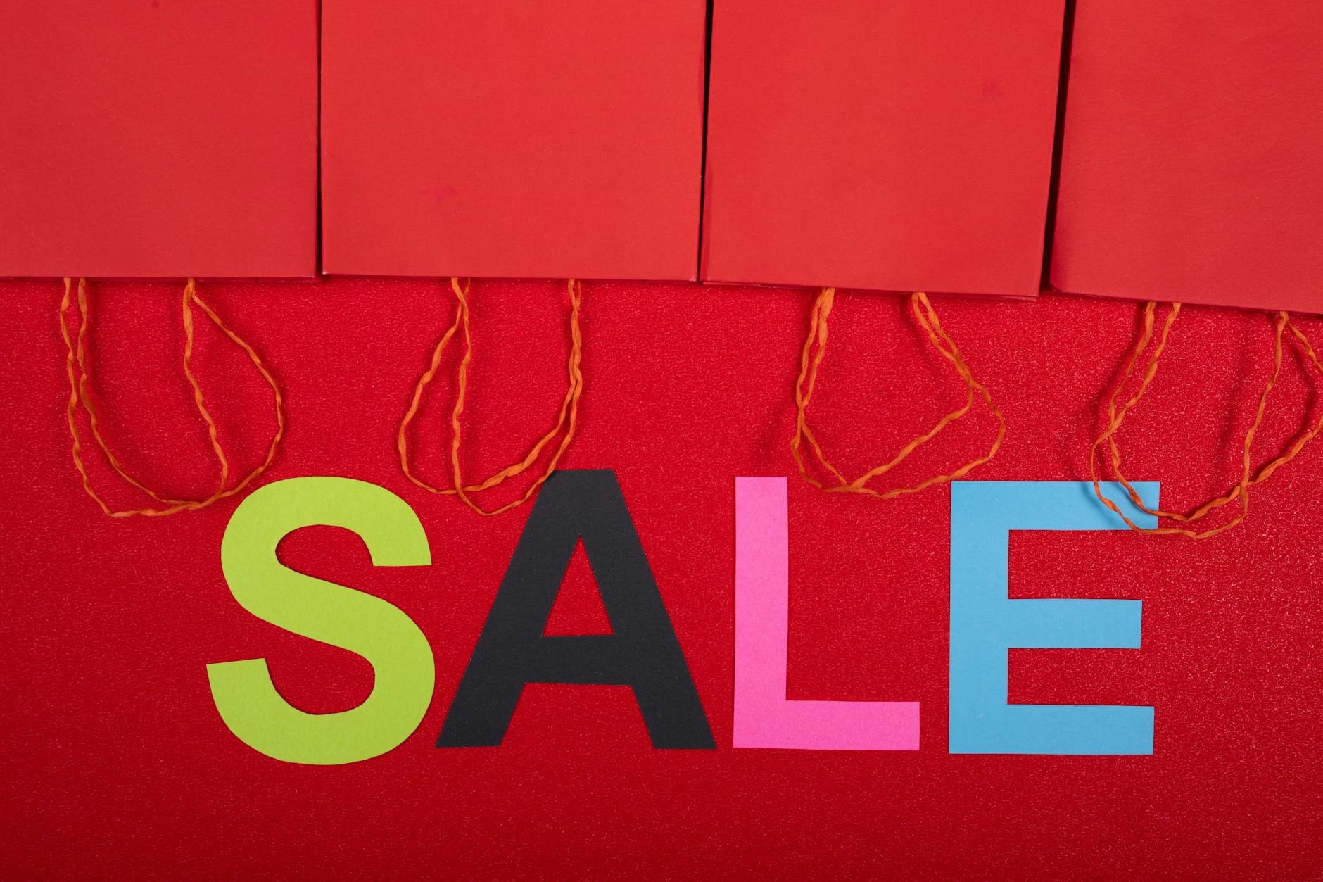 U.S. March Retail Sales Jump 1.7%, Testing the Consumer-Led Growth Story