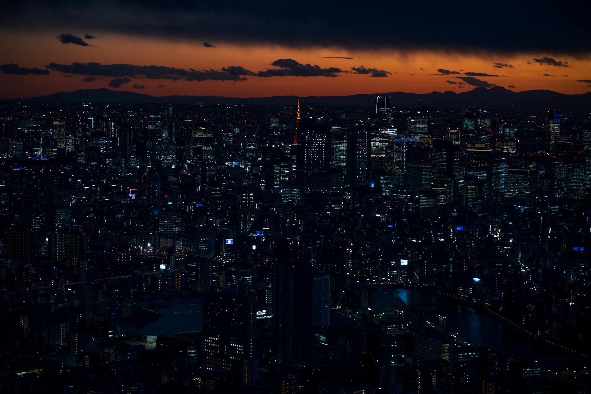 A view of Tokyo’s financial district as investors assess the Bank of Japan’s inflation outlook and yen risks.