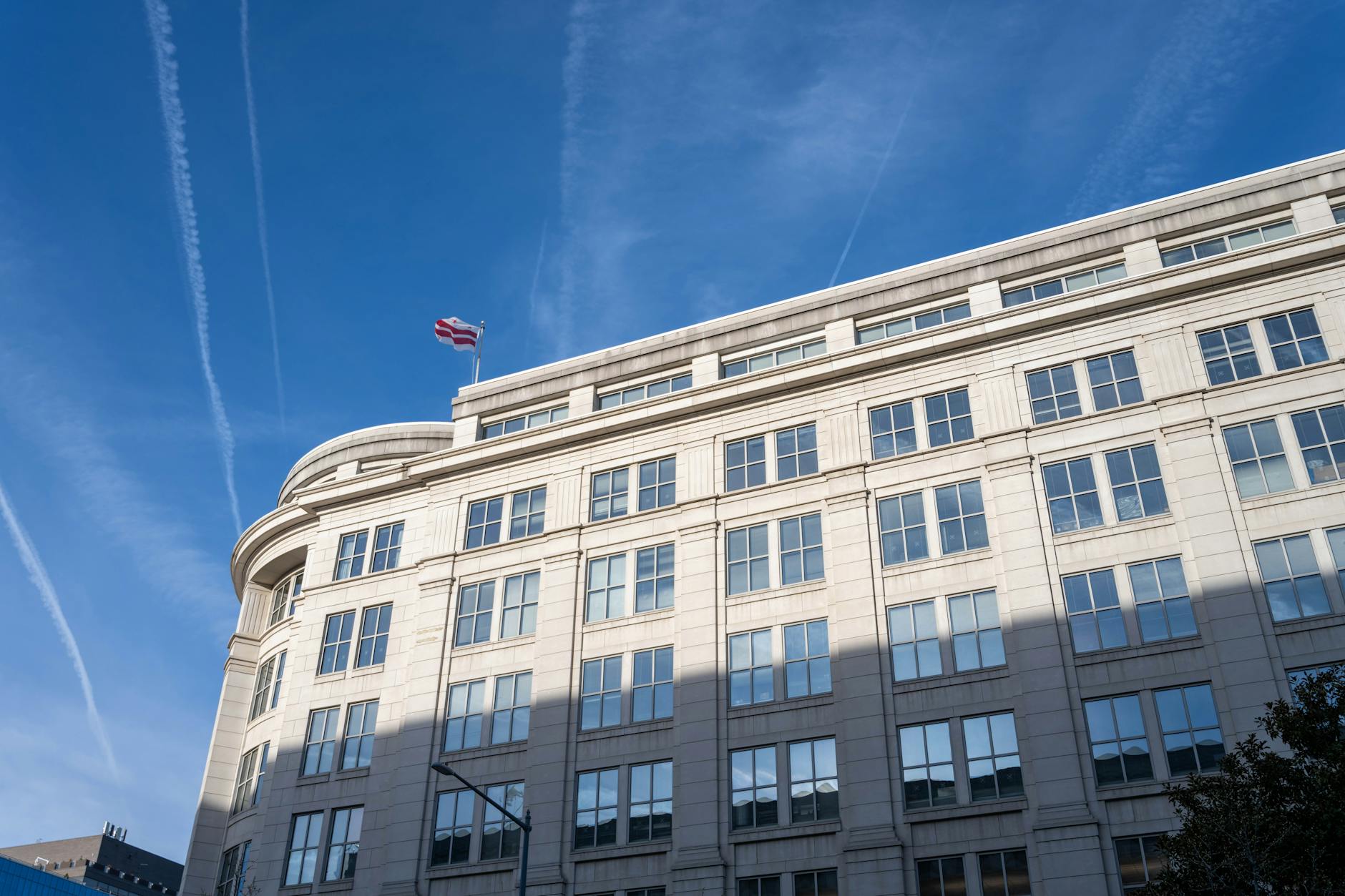 Pentagon Deploys Anthropic’s Mythos Cyber Model Despite Planned Vendor Shift