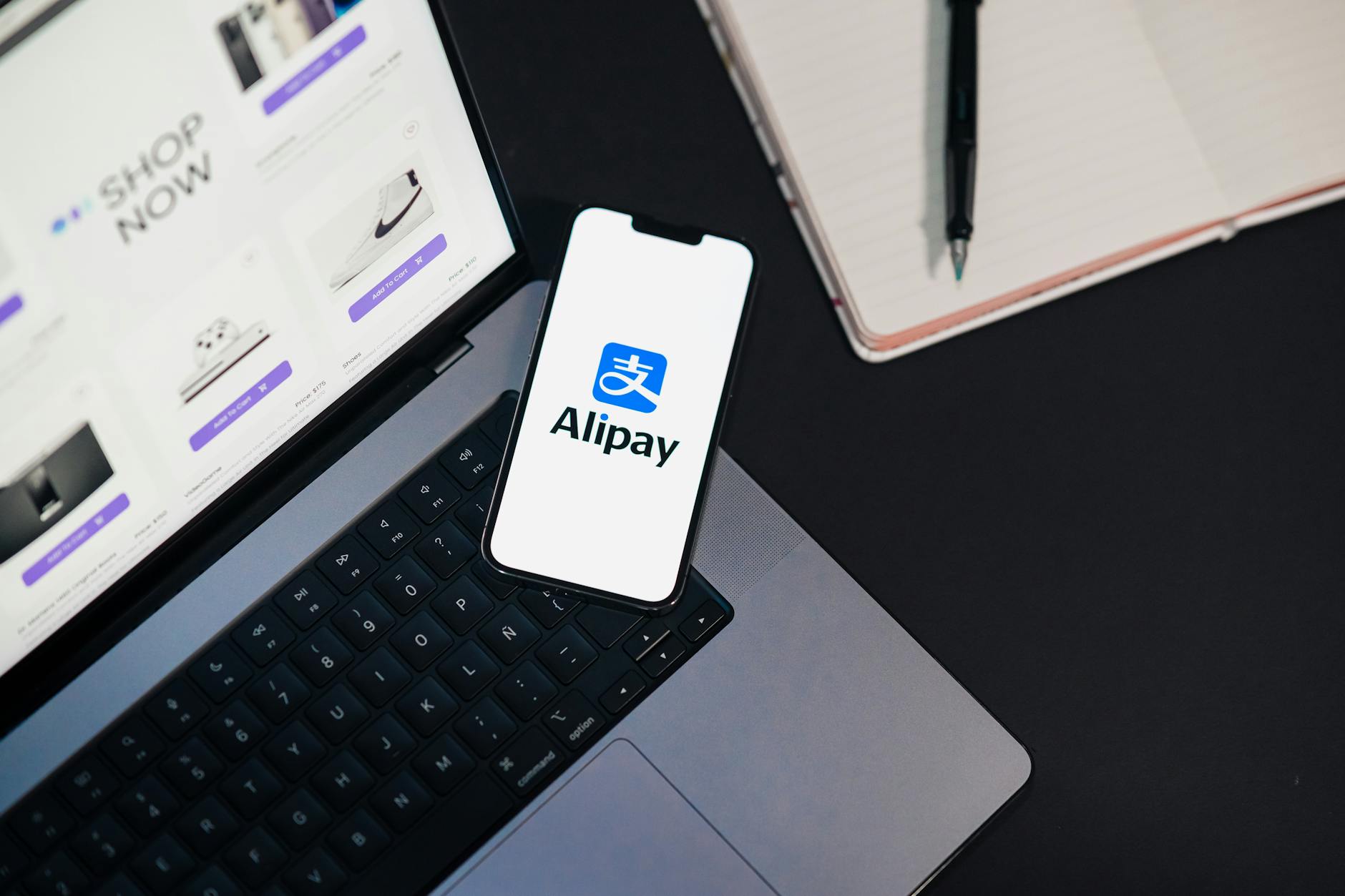 Adyen Introduces Embedded Lending Product for Platform-Based SMB Sellers