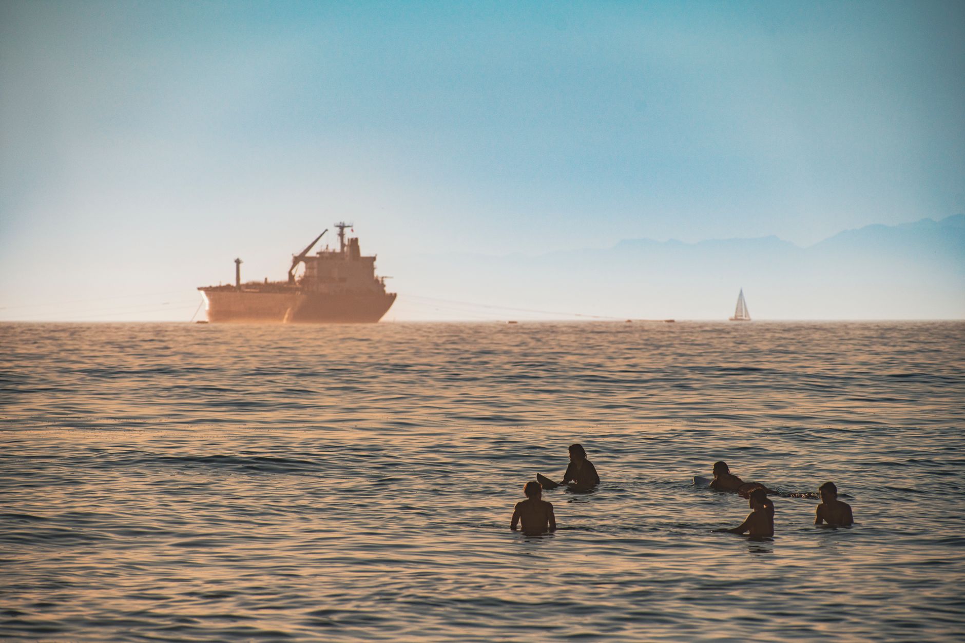 An oil tanker crosses the Red Sea as insurers restrict war-risk coverage for vessels and cargoes linked to Saudi Arabia.