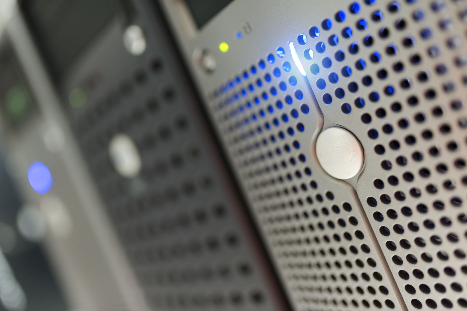 Rows of advanced AI computing racks represent Anthropic’s planned deployment of AMD Instinct MI450 accelerators.