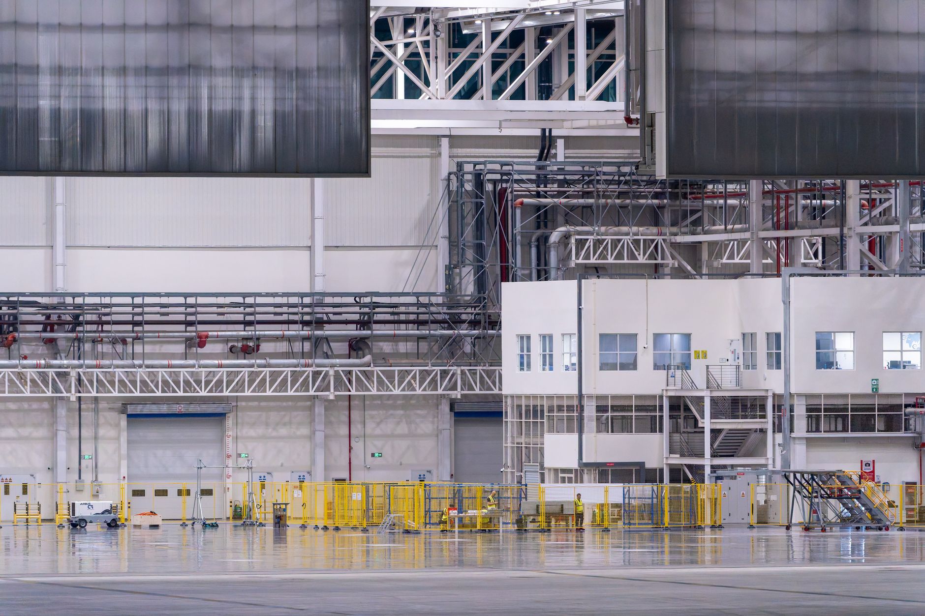 Park Aerospace executives and aerospace manufacturing operations as investors review quarterly earnings performance and industry recovery trends.