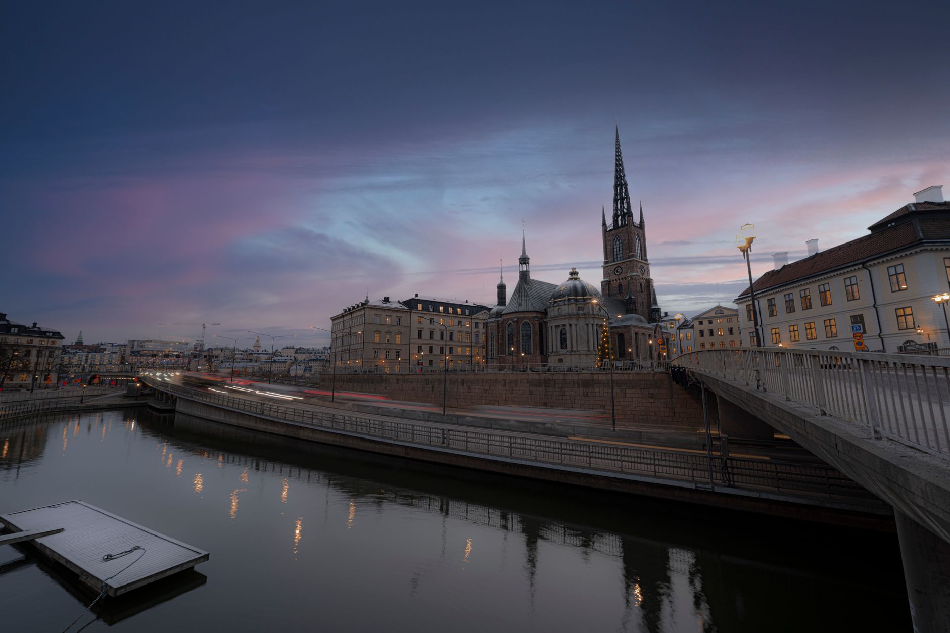 Stockholm’s business district represents Sweden’s economic rebound as GDP expanded sharply in August 2026.