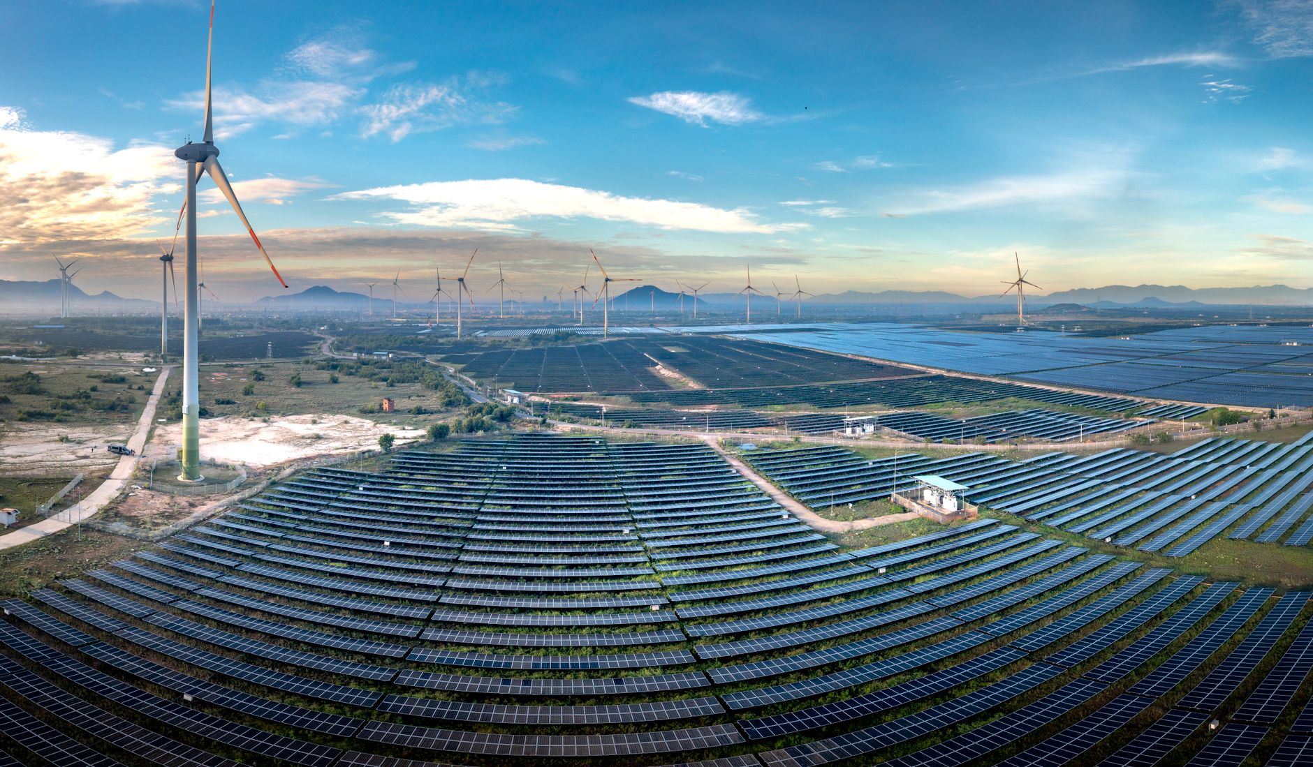 Investors review clean energy ETF strategies as renewable energy markets experience changing allocation trends.
