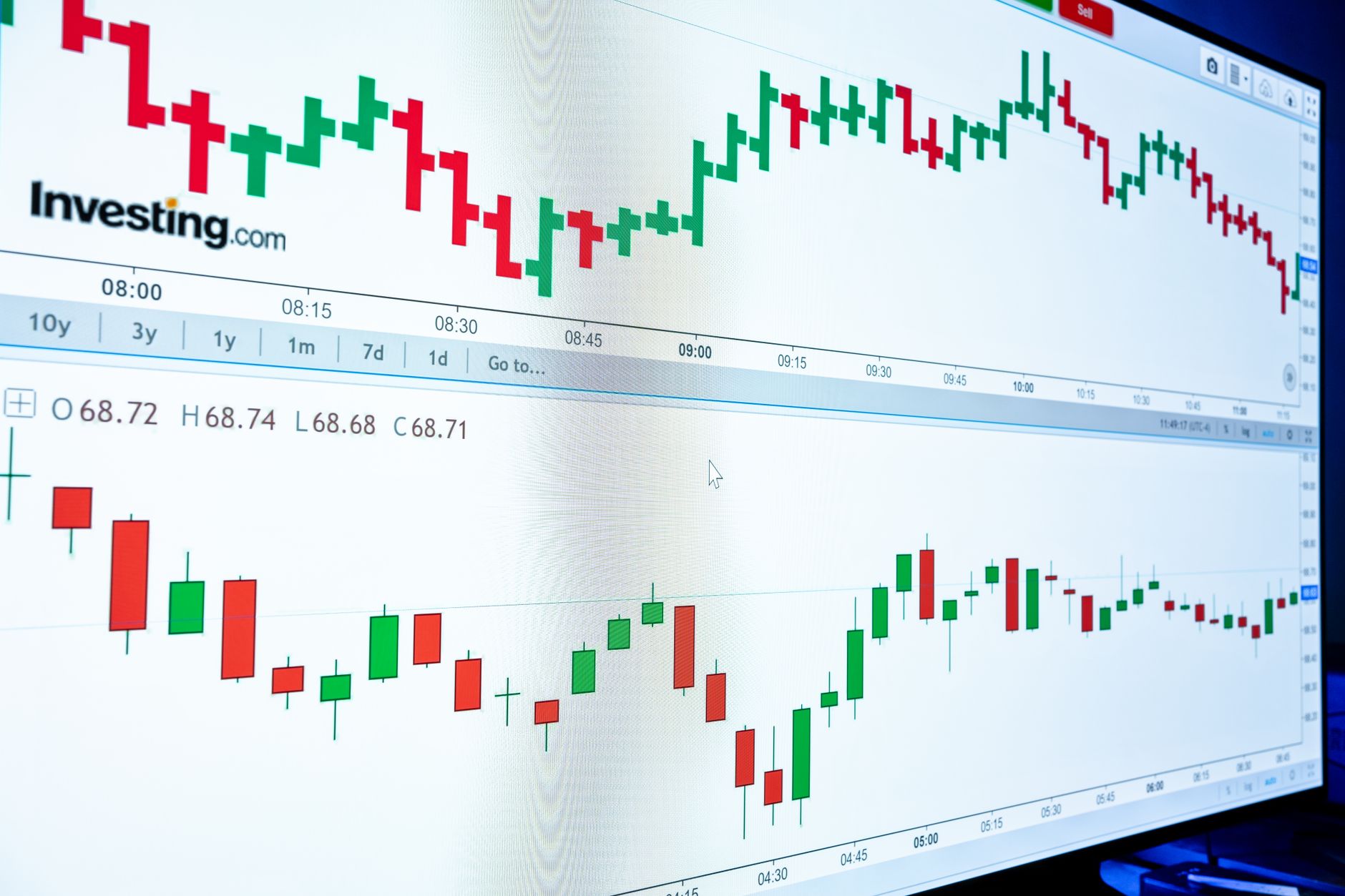 Financial advisors discuss indexed annuities and private credit strategies as retirement income planning evolves.